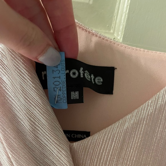 Retrofête Natalie Dress in Baby Pink - Picture 5 of 5